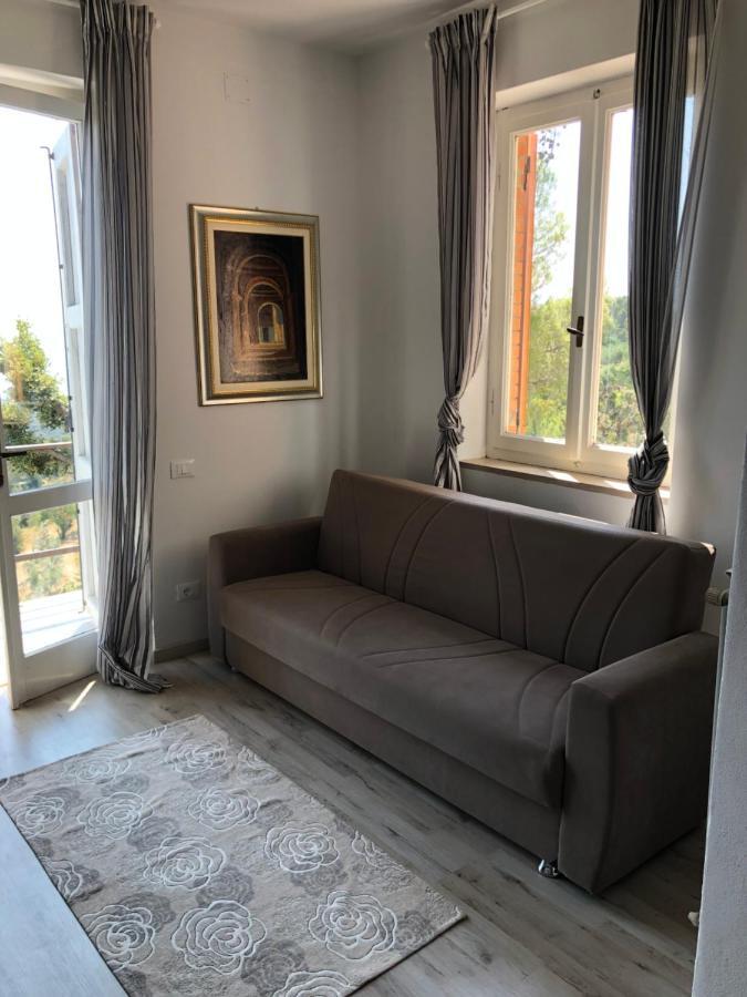 Villa Erika Montenero  Bagian luar foto
